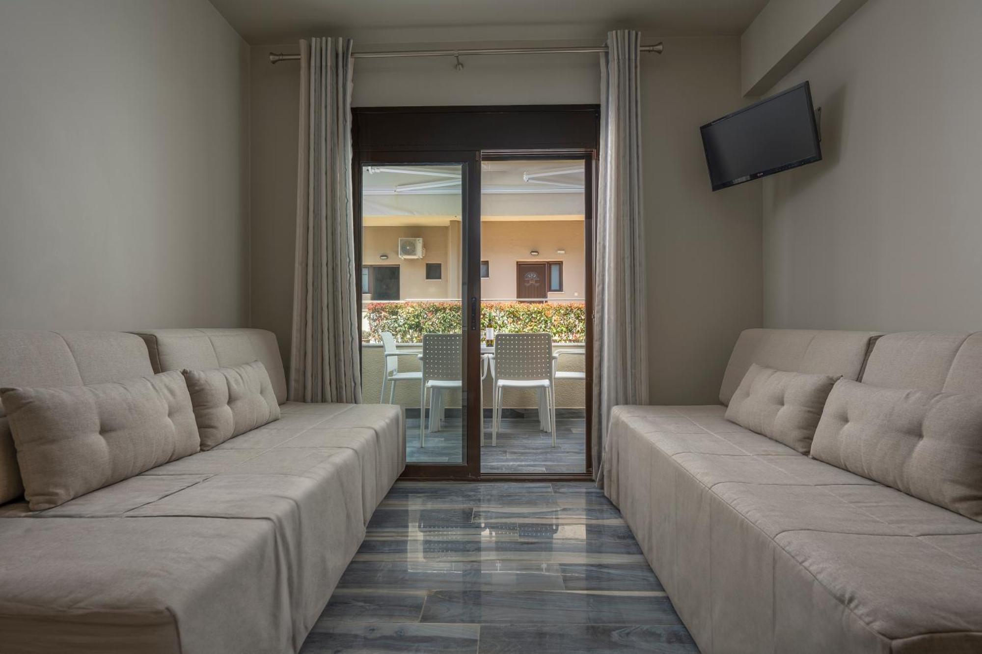 Alkioni By The Sea Apartment Siviri Exterior photo