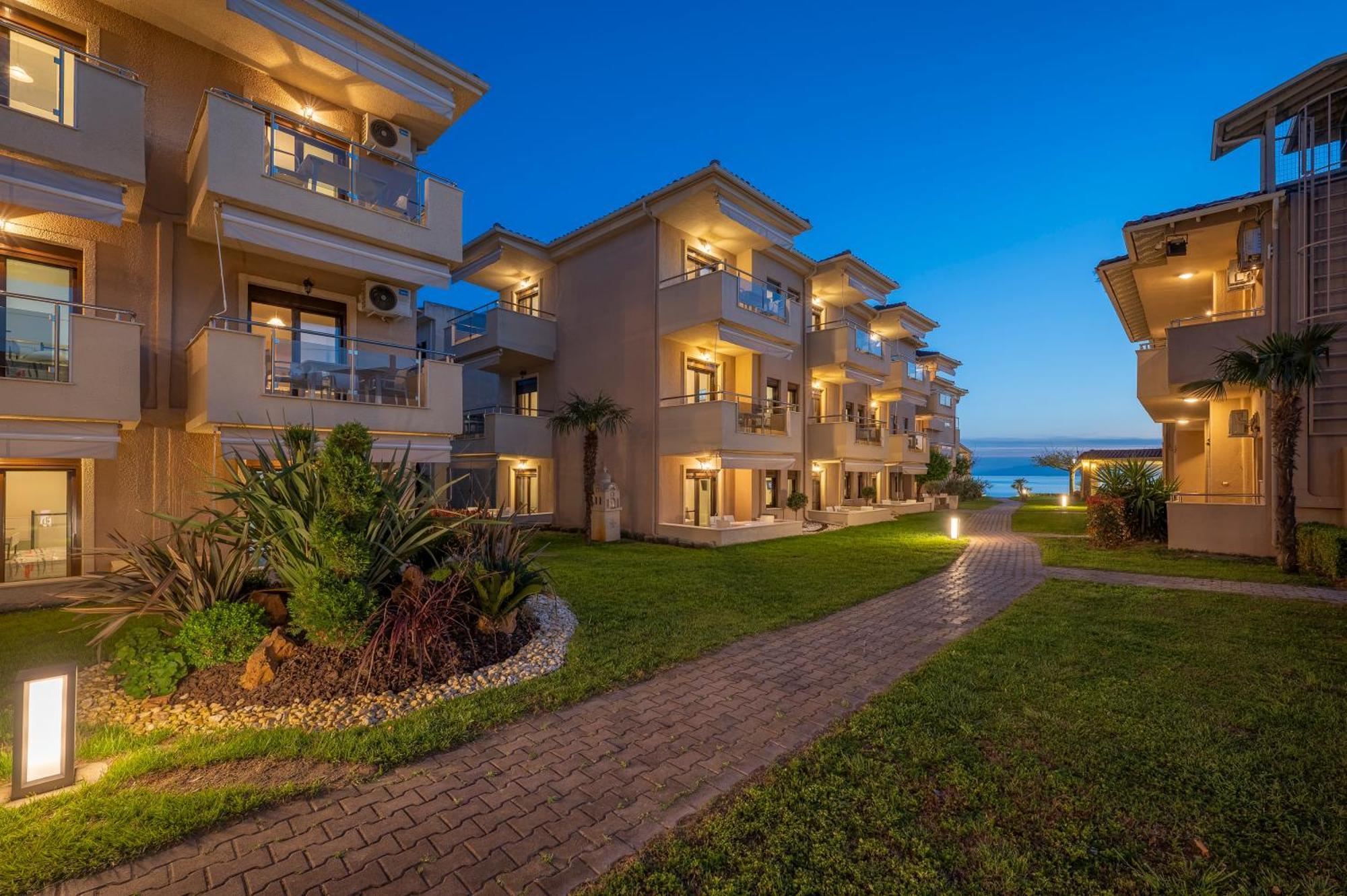 Alkioni By The Sea Apartment Siviri Exterior photo