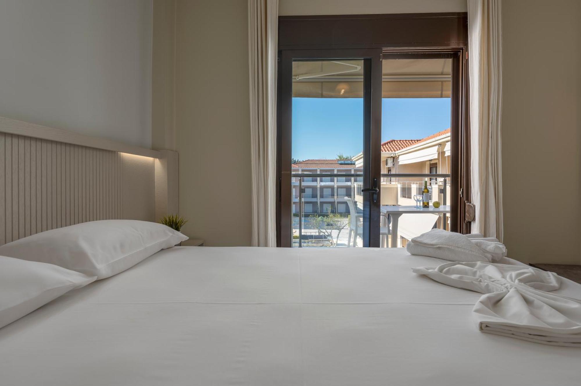 Alkioni By The Sea Apartment Siviri Room photo